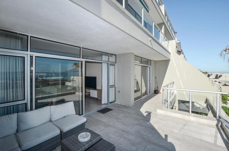 To Let 3 Bedroom Property for Rent in Dolphin Beach Western Cape